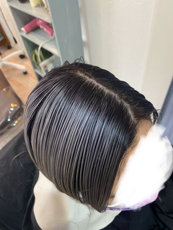 山口市 美容室 美容院 シューケット【 シルバーグレー/ メンズ/レディース/30代/髪色/ピンク/青/インナーカラー/グレー/大人/40代/イヤリングカラー/ 山口市 美容室 美容院 シューケット【 シルバーグレー/ メンズ/レディース/30代/髪色/ピンク/青/インナーカラー/グレー/大人/40代/イヤリングカラー/